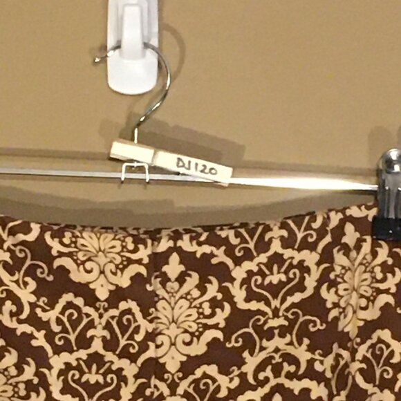 Talbots Brown Cream Damask Print Stretch Pants Size 8 Petite Cotton Blend - Picture 3 of 10